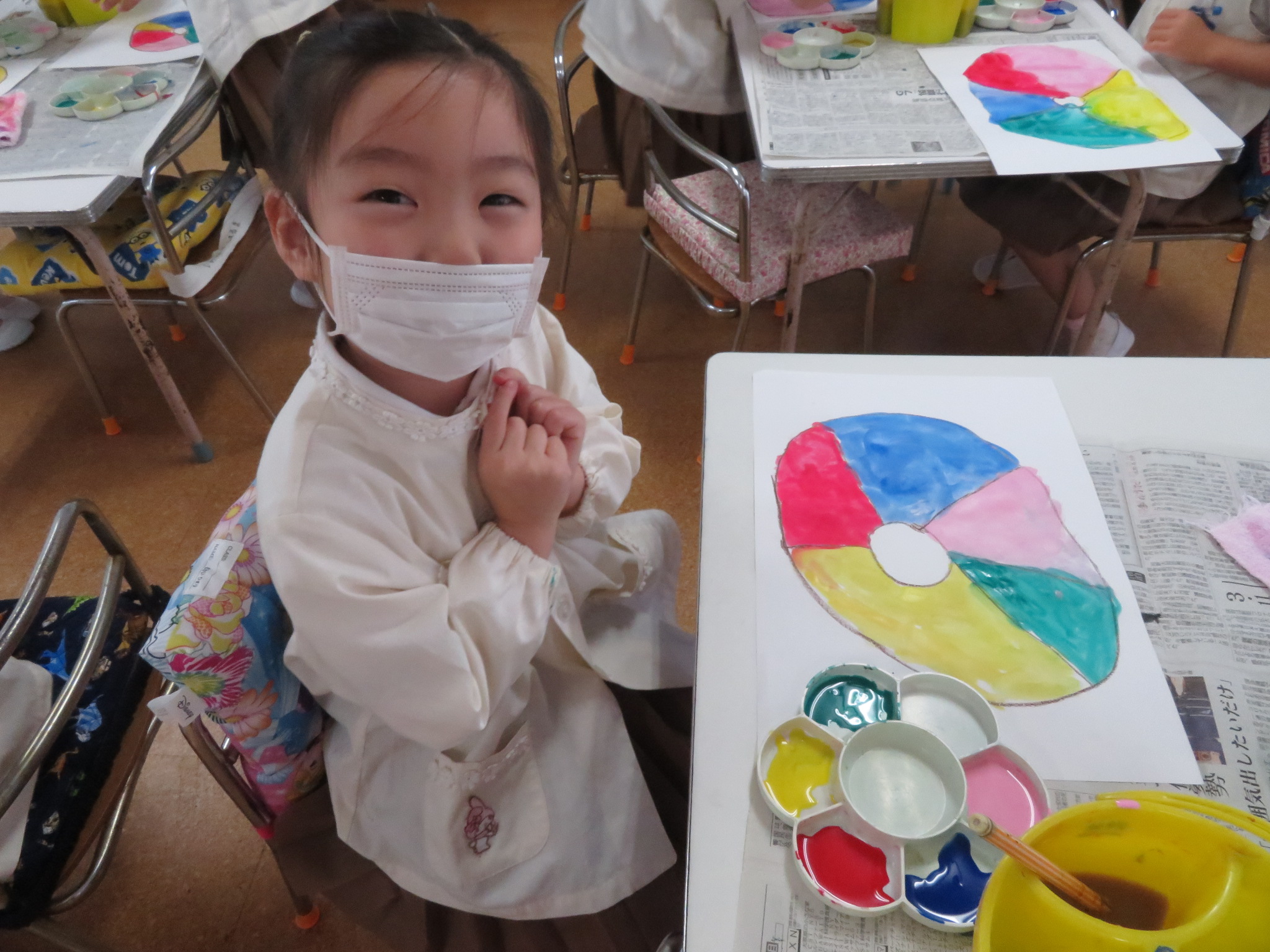 絵の具遊び 年長 聖カタリナ大学短期大学部附属幼稚園 愛媛県松山市北条 カトリック